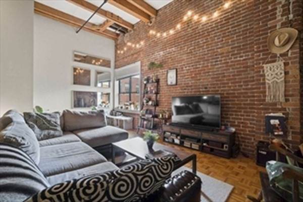 15 Sleeper Street - Photo 1