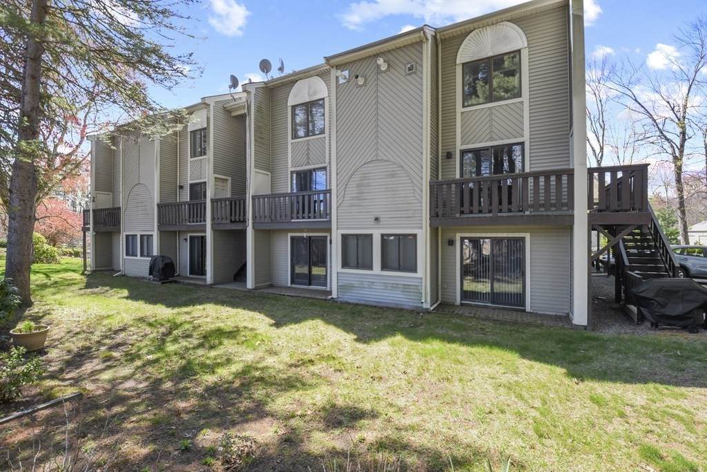 135 Broad St - Photo 1