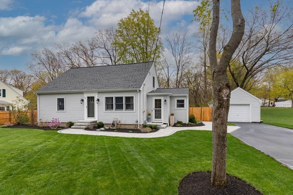 16 Pine St - Photo 1