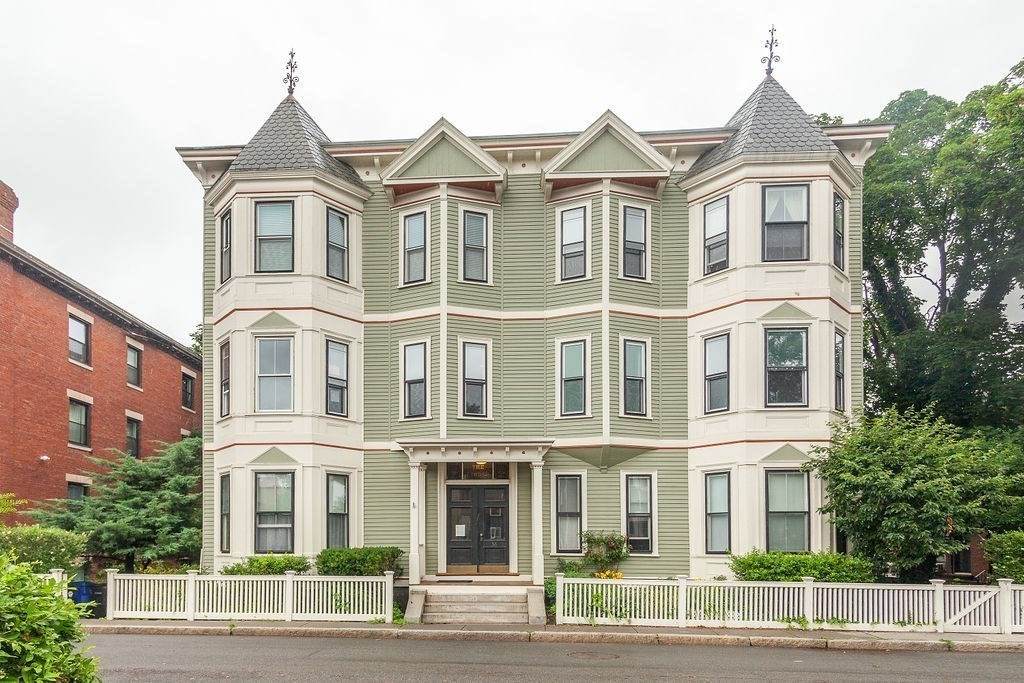 38 Linden St - Photo 1