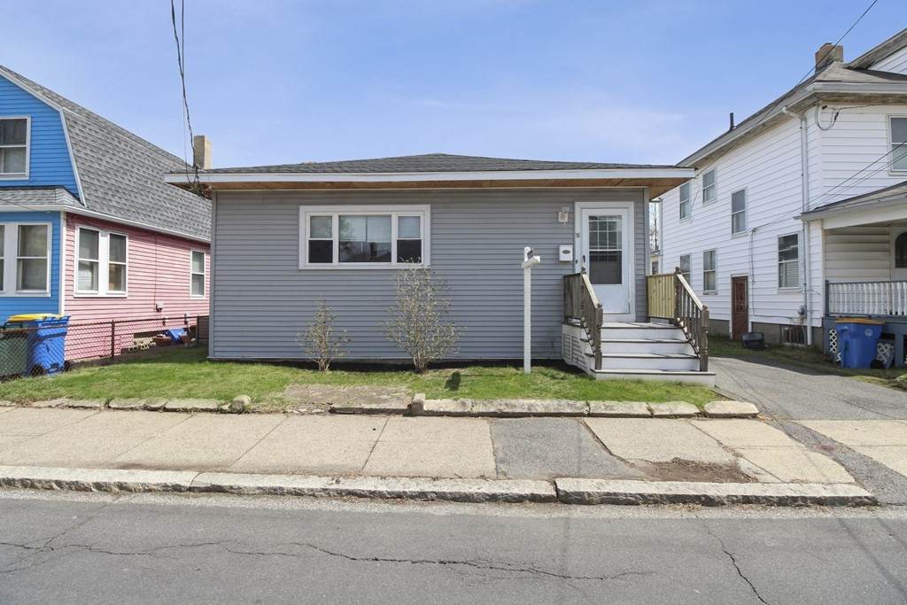 18 Pebble Ave - Photo 1