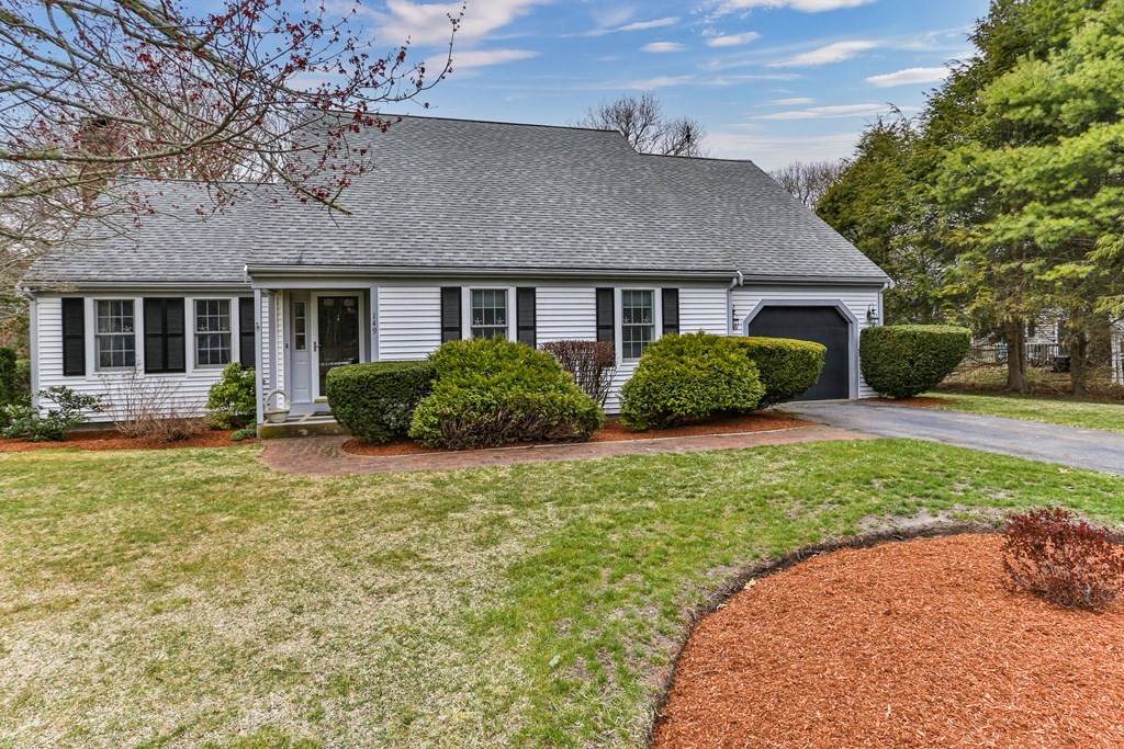 149 Oxford Dr - Photo 1