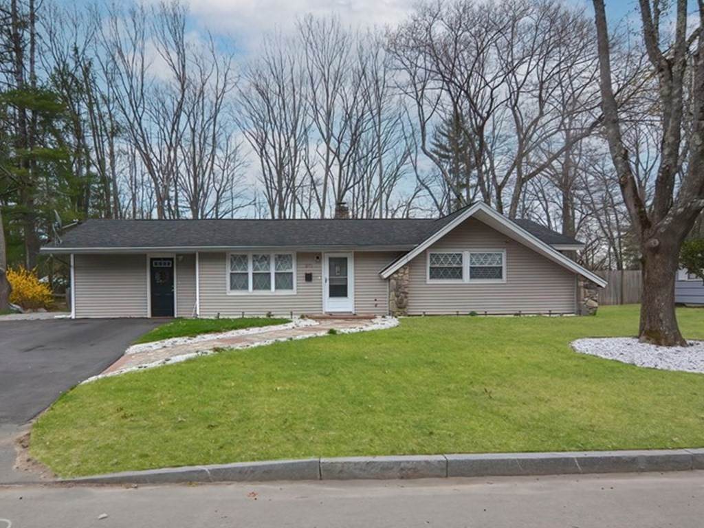 271 Hovendon Ave - Photo 1
