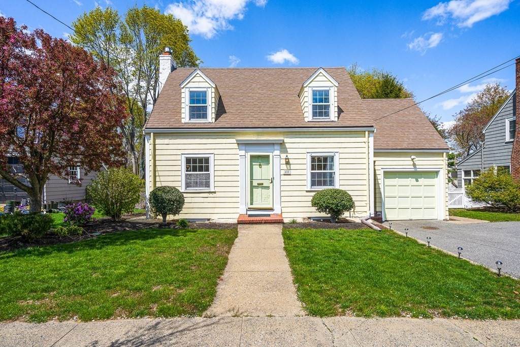 450 E Foster St - Photo 1
