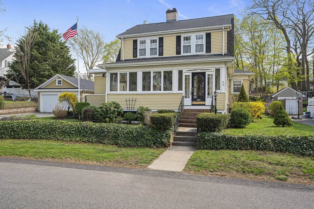 18 Elmwood Park - Photo 1