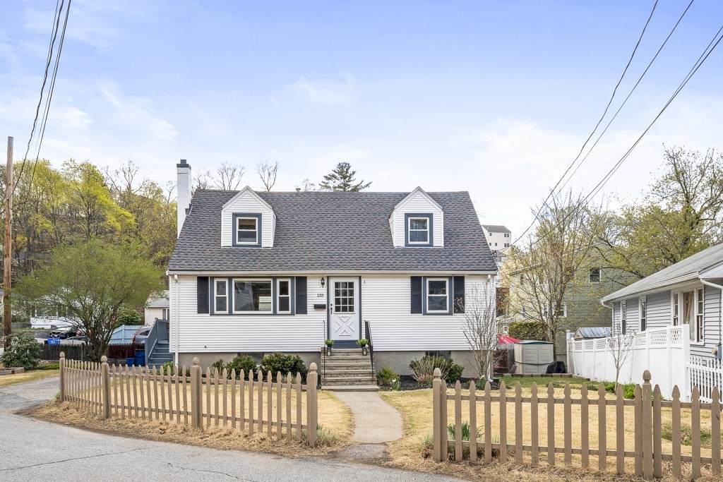 133 Amherst Ave - Photo 1