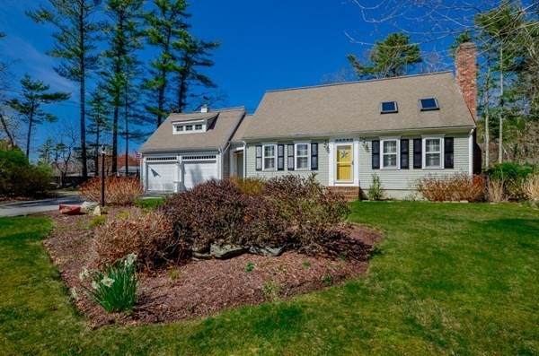 7 Rebecca Dr - Photo 1