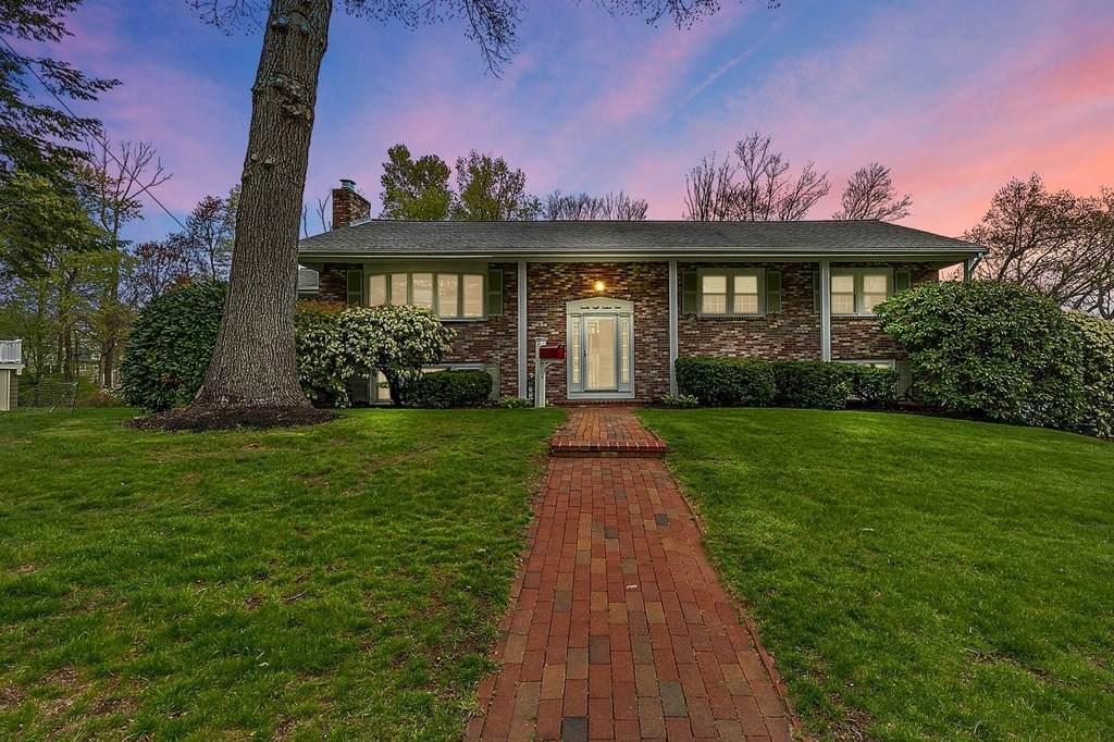 28 Lantern Ln - Photo 1