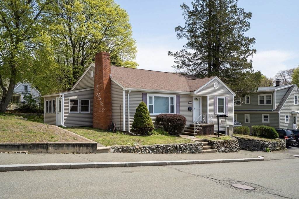 40 Boulder St - Photo 1
