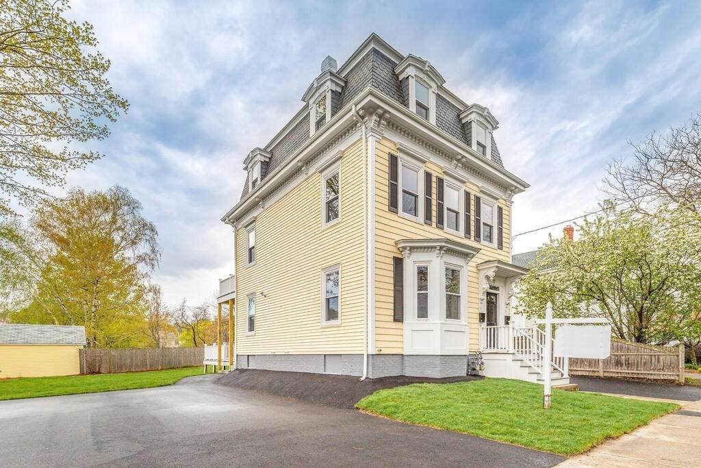 17 Emerson St - Photo 1
