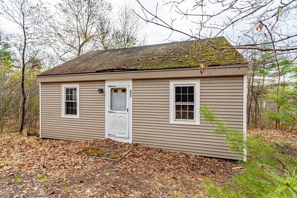 803 Flat Hill Rd - Photo 1