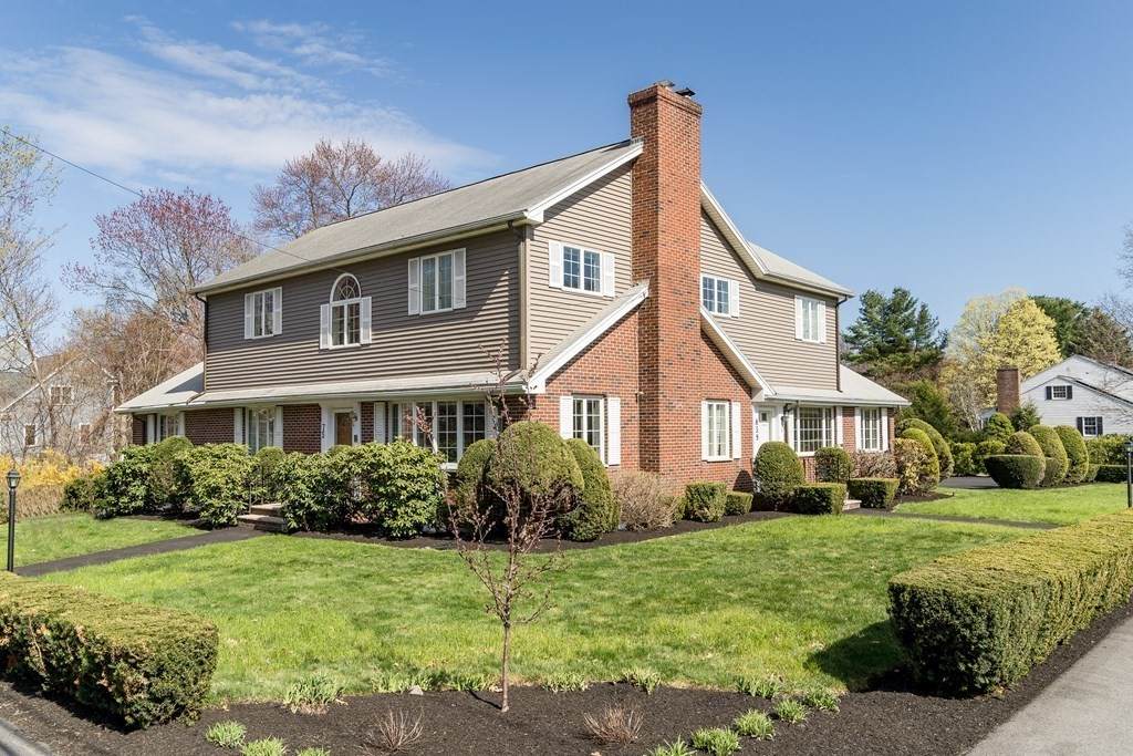 75 Maple St - Photo 1