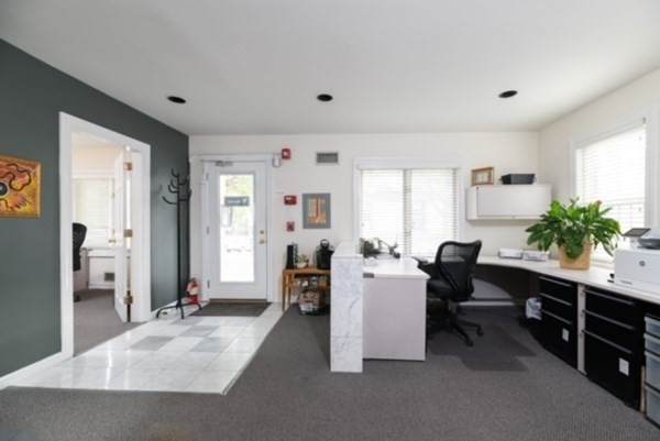 5 Bigelow St - Photo 1