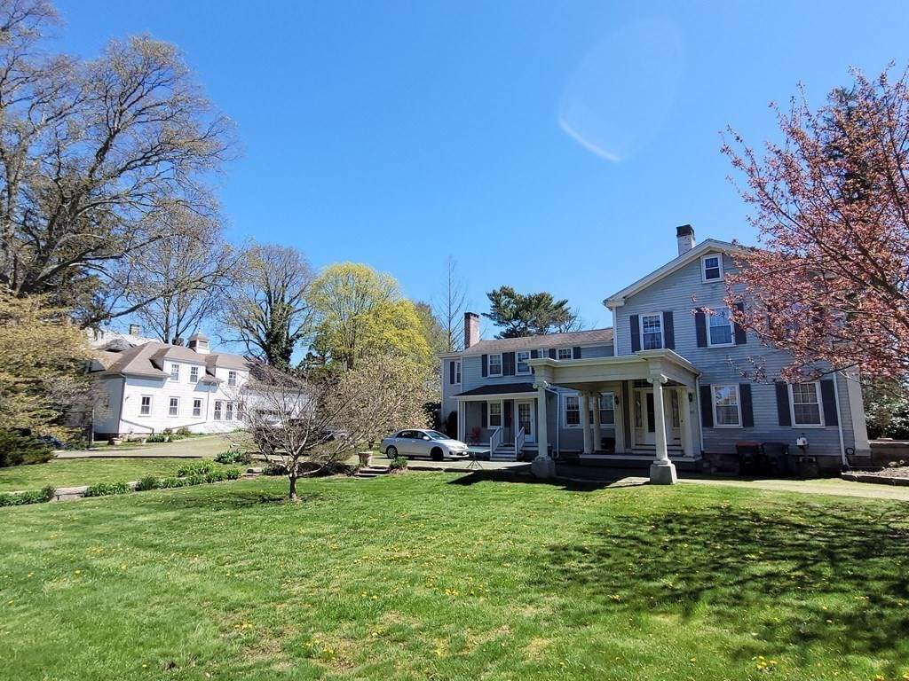 95 Hawthorn Street - Photo 1