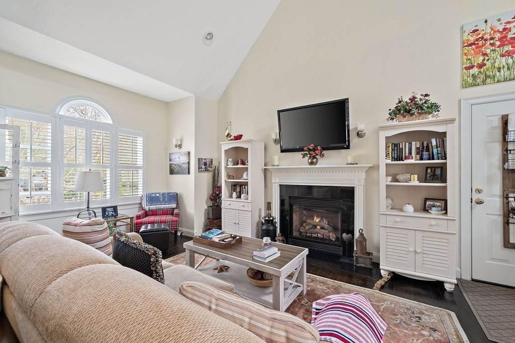 4 Fellowship Cir - Photo 1