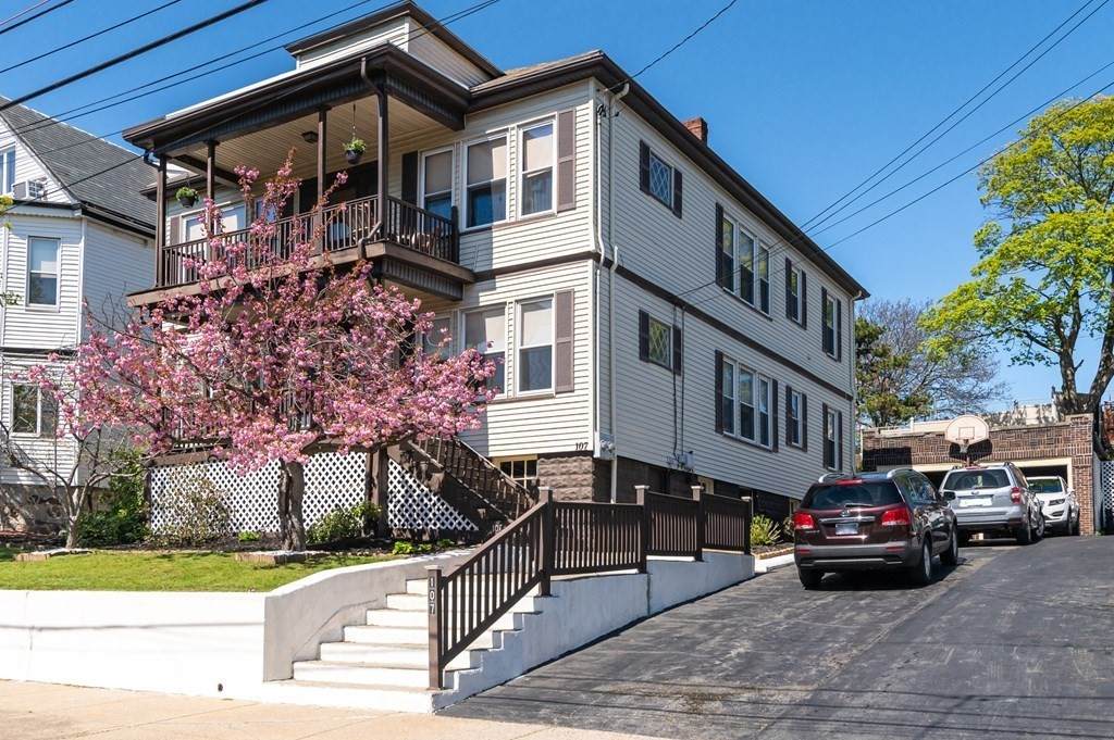 107 Franklin Avenue - Photo 1