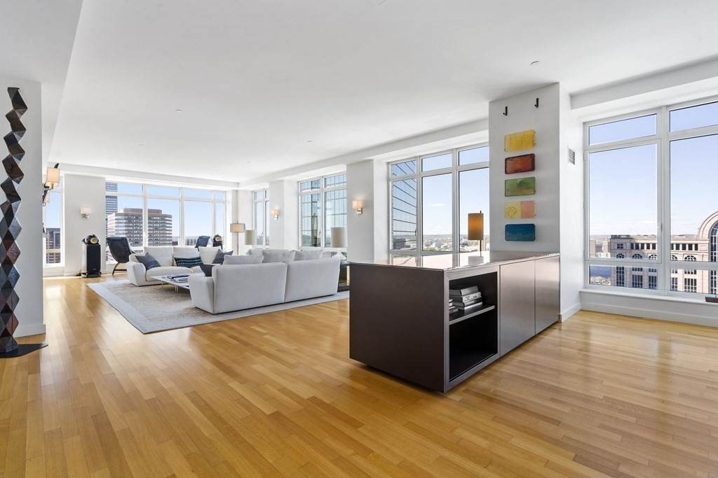 400 Stuart St. - Photo 1