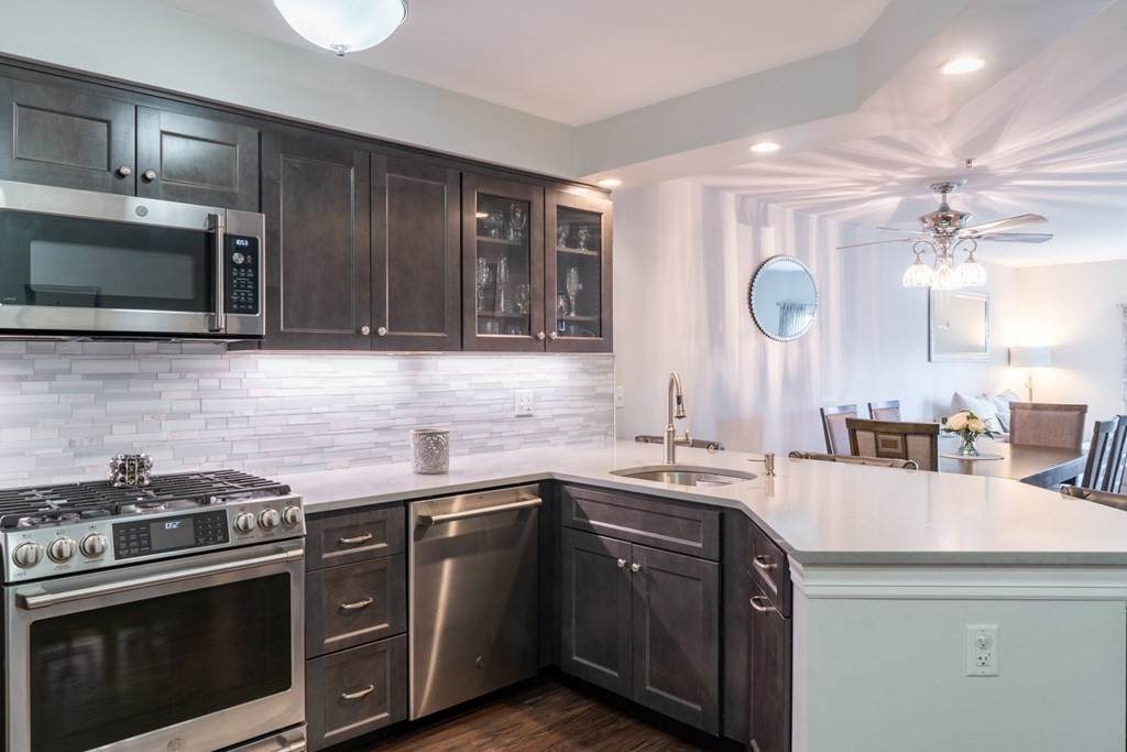 501 Commerce Dr - Photo 1