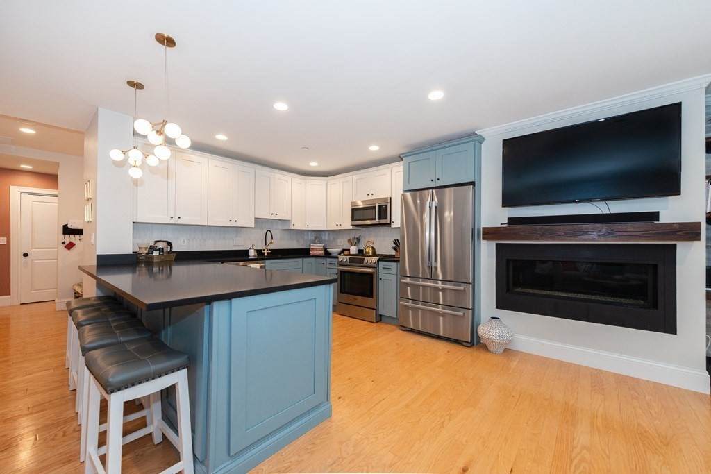 142 Pleasant St - Photo 1