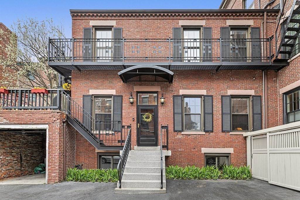 28 Harvard St - Photo 1