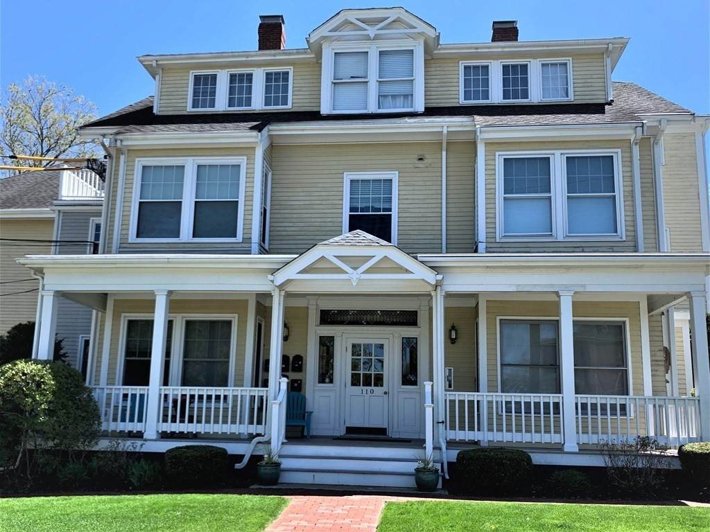 110 Maple Pl - Photo 1