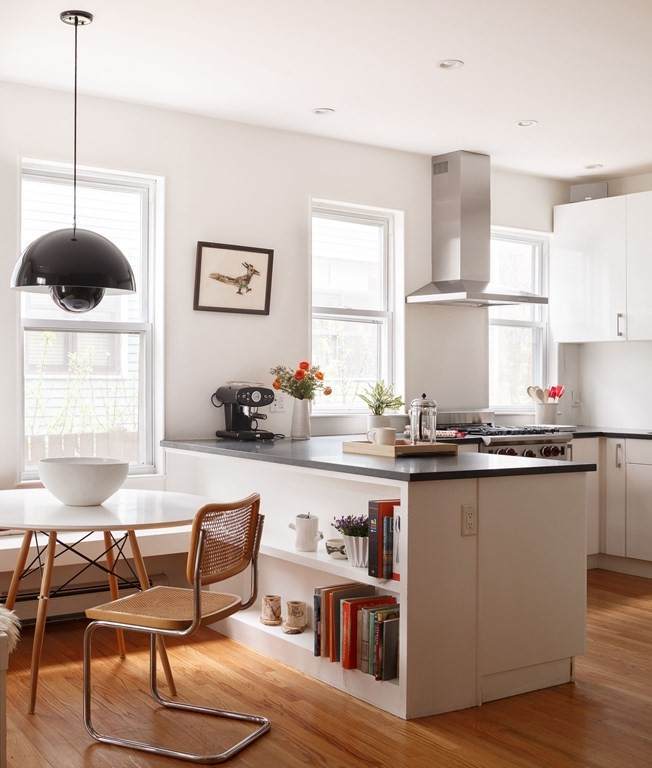 49 Irving St - Photo 1