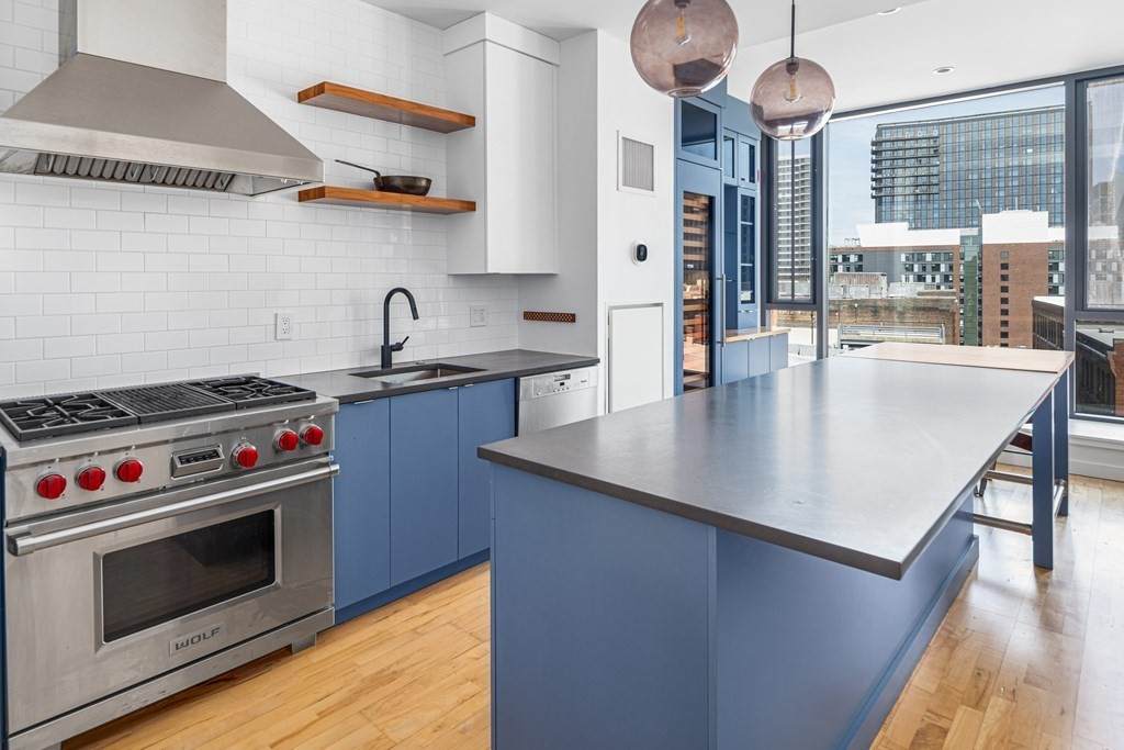 346 Congress - Photo 1
