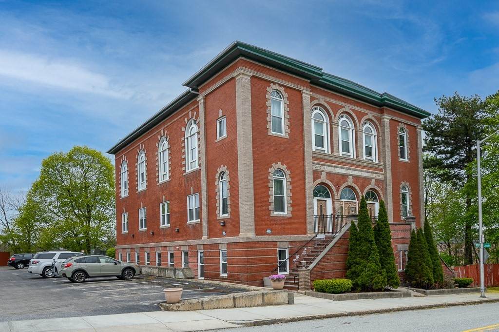32 Providence St - Photo 1