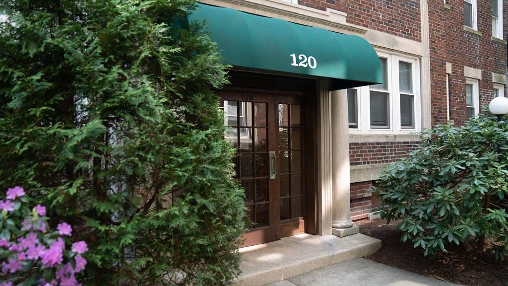 120 Longhill St - Photo 1