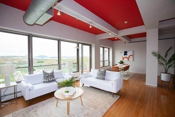 156 Porter St - Photo 1