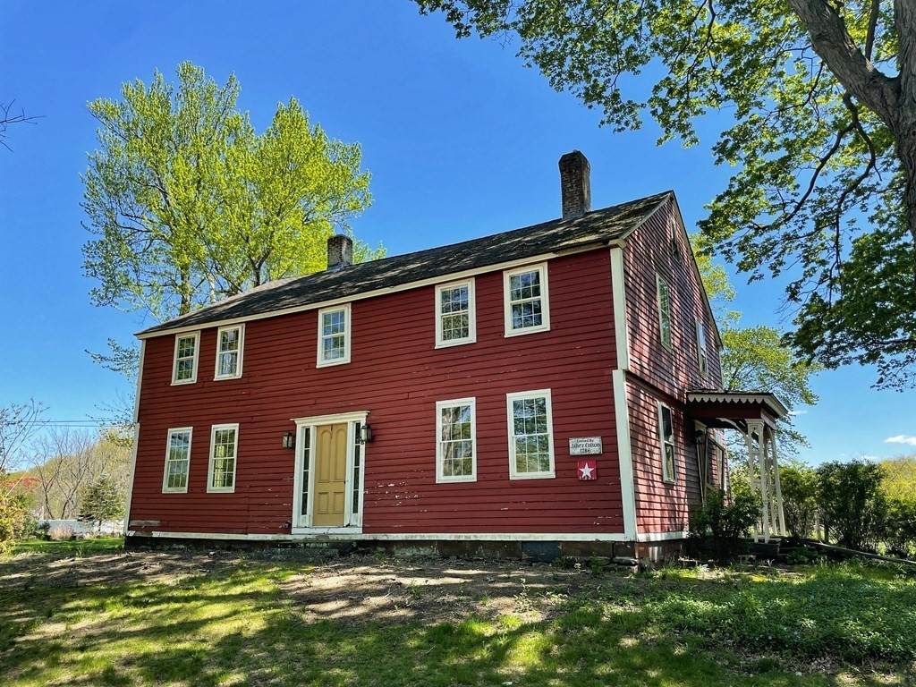 1607 Longmeadow St - Photo 1