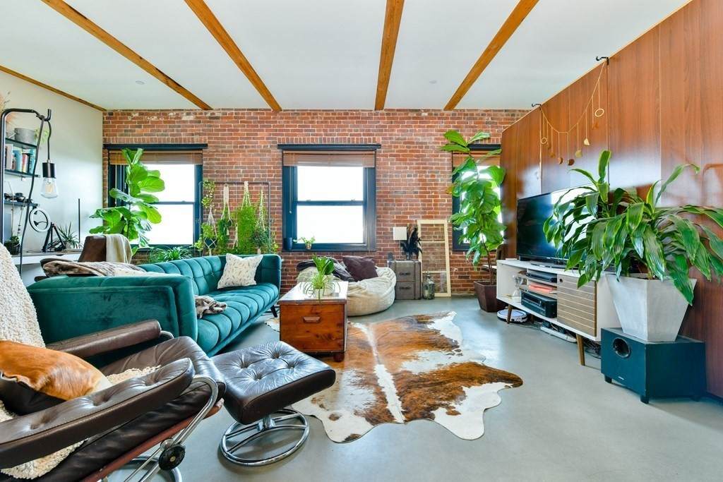 90 Wareham Street - Photo 1
