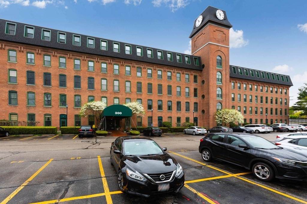 300 Front St - Photo 1