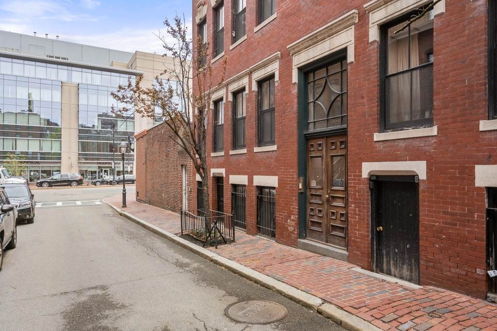8-12 South Russell - Photo 1