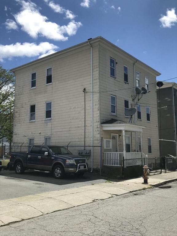 44 Massasoit St - Photo 1