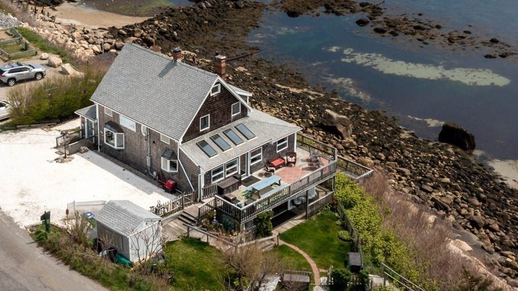 262 Manomet Point Road - Photo 1