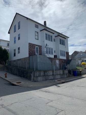 727 N Underwood St - Photo 1