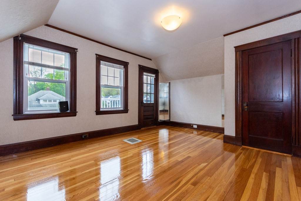 13-15 Elliot St - Photo 1