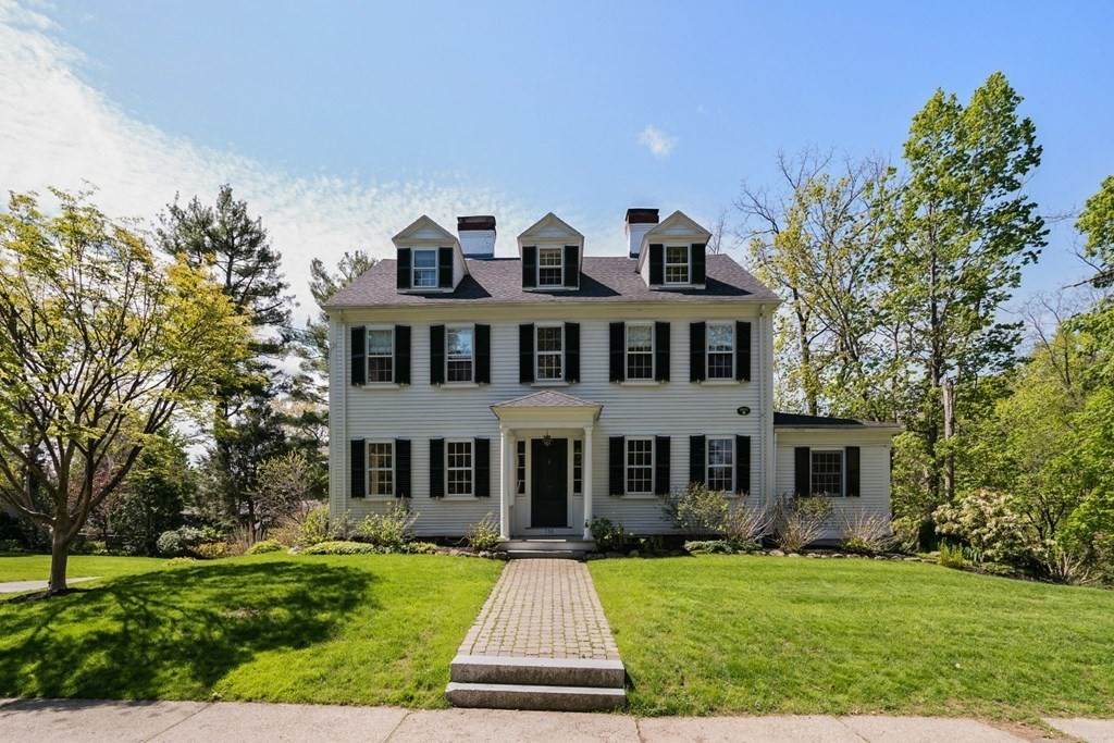 136 Village Avenue - Photo 1