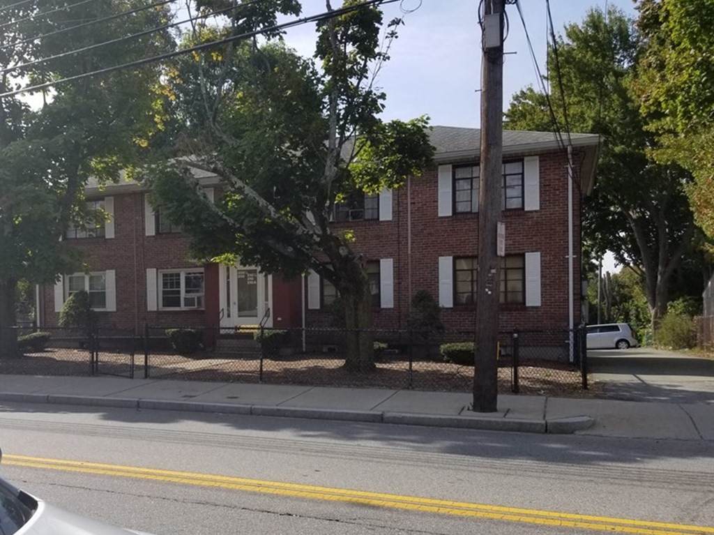 210-1/2 River St - Photo 1
