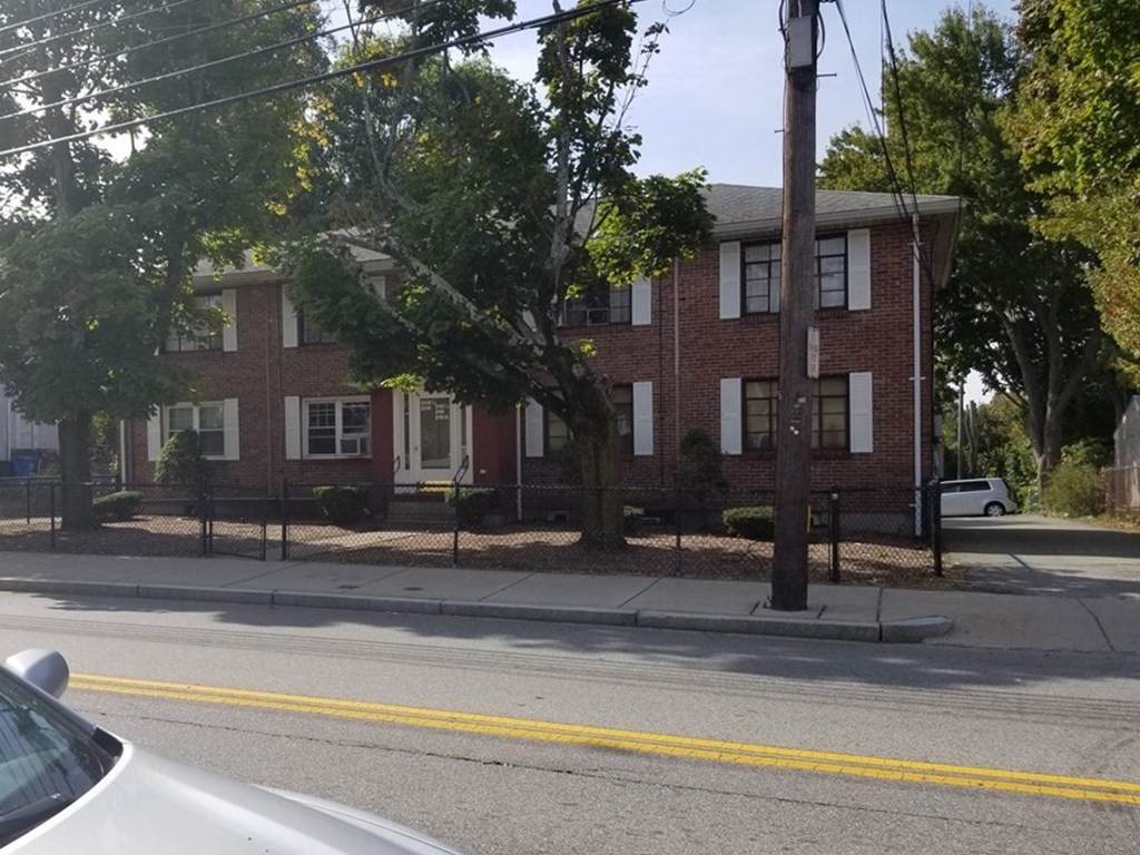 208-1/2 River St - Photo 1