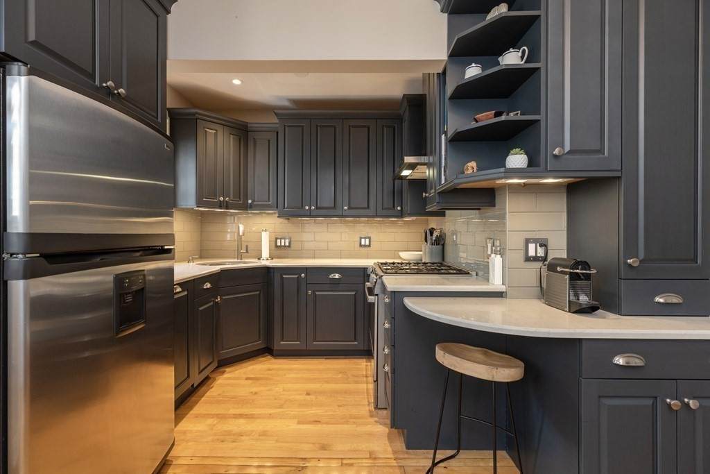 166 Boston St - Photo 1