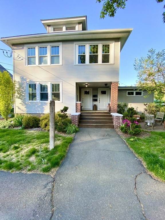 39 Woodbine Ave - Photo 1