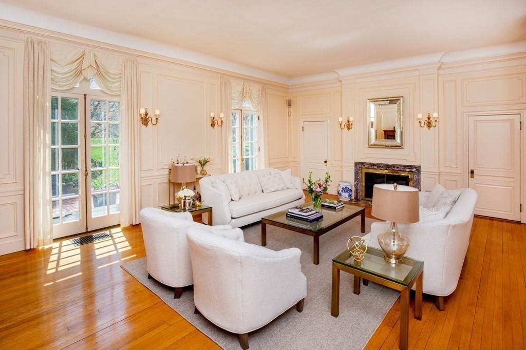 333 Brush Hill Rd - Photo 1