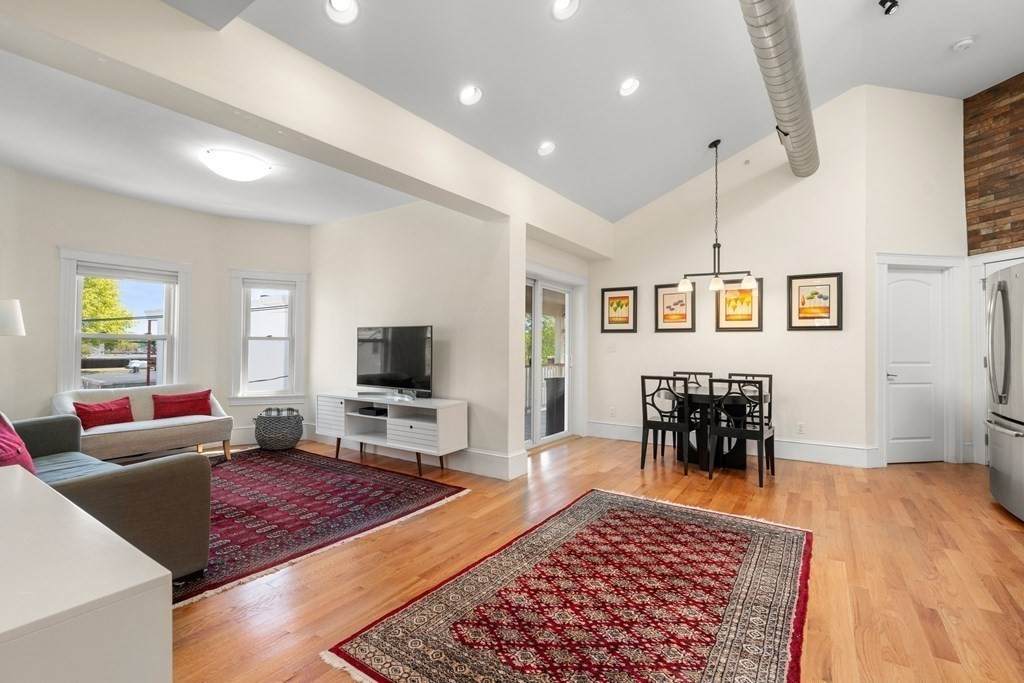 20 Moraine St - Photo 1