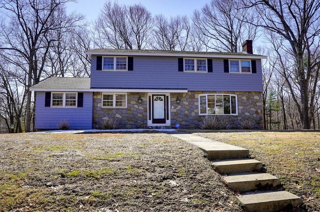 15 Maplewood Rd - Photo 1