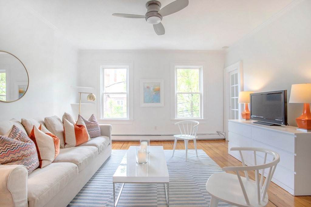18 Union St - Photo 1