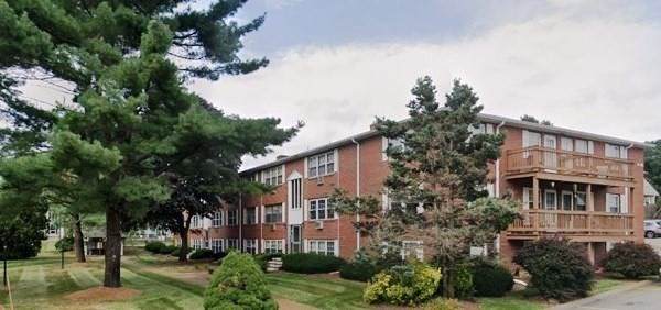 10 Tara Dr - Photo 1