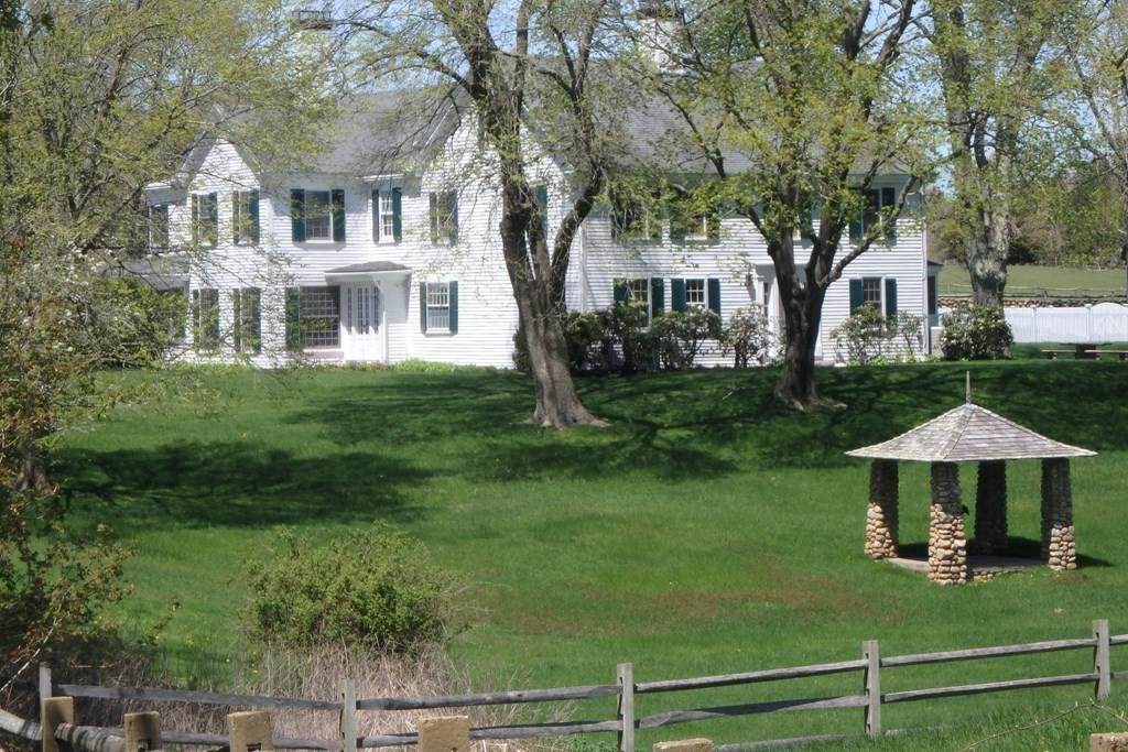 31 Lamberts Cove Rd - Photo 1