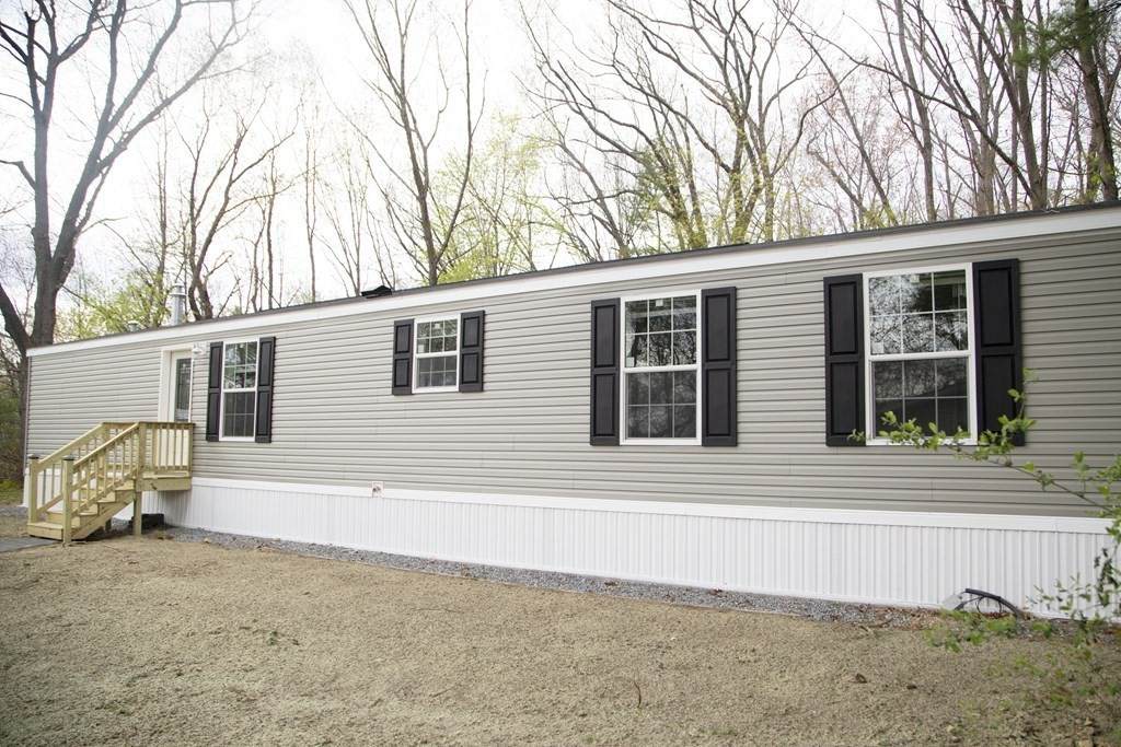 165 Summer St - Photo 1